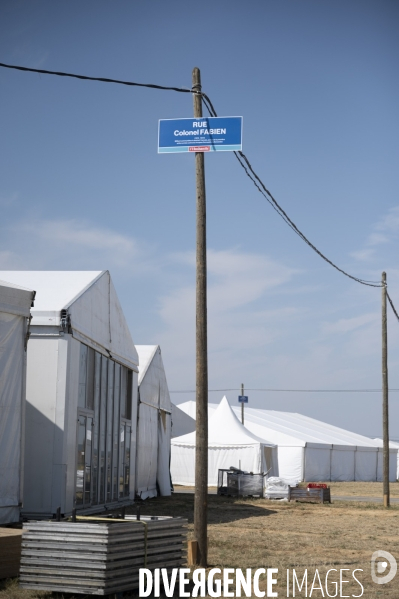 Dans l Essonne,  à Brétigny-sur-Orge,  La base 217 (ancienne base d essais de l armée de l Air), laboratoire du slow urbanisme . La Base 2017, radar, radome, art, oeuvre d art