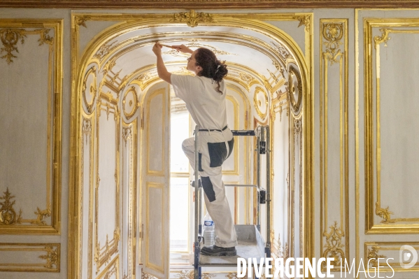 A Versailles, travaux de restauration de l appartement de Madame du Barry.