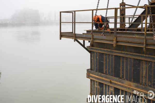 Construction pont Simone Veil