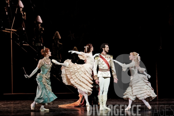 Mayerling / Kenneth MacMillan  / Ballet de l Opéra national de Paris