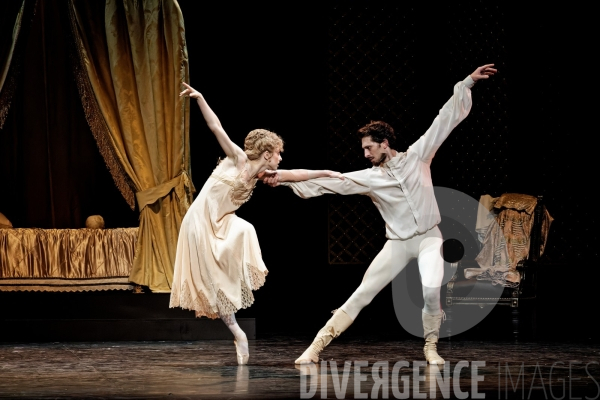 Mayerling / Kenneth MacMillan  / Ballet de l Opéra national de Paris