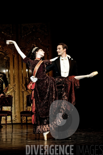 Mayerling / Kenneth MacMillan  / Ballet de l Opéra national de Paris