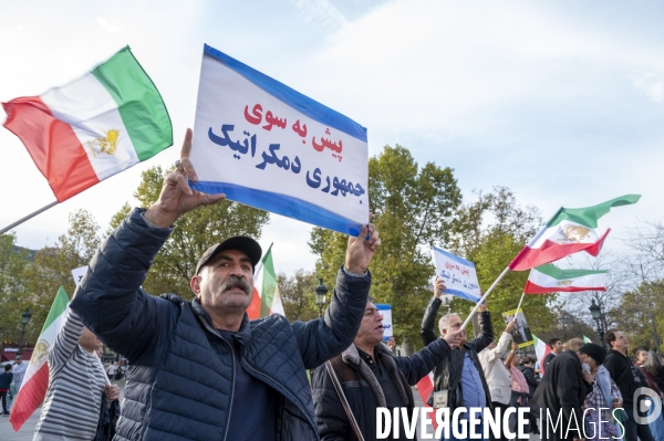 Iran la révolte. Manifestation en soutien à la contestation iranienne, aux femmes iraniennes, et contre le pouvoir en Iran.