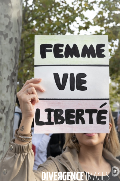 Iran la révolte. Manifestation en soutien à la contestation iranienne, aux femmes iraniennes, et contre le pouvoir en Iran.