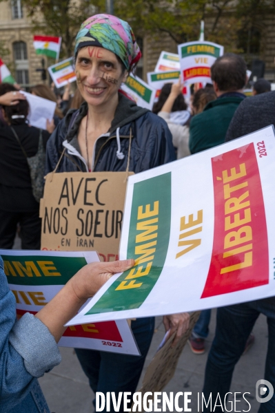 Iran la révolte. Manifestation en soutien à la contestation iranienne, aux femmes iraniennes, et contre le pouvoir en Iran.