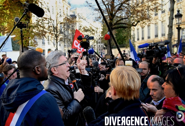 Rassemblement de soutien au député Carlos Martens Bilongo devant l Assemblée nationale