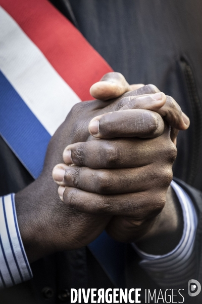 Rassemblement des députés LFI devant l assemblée nationale