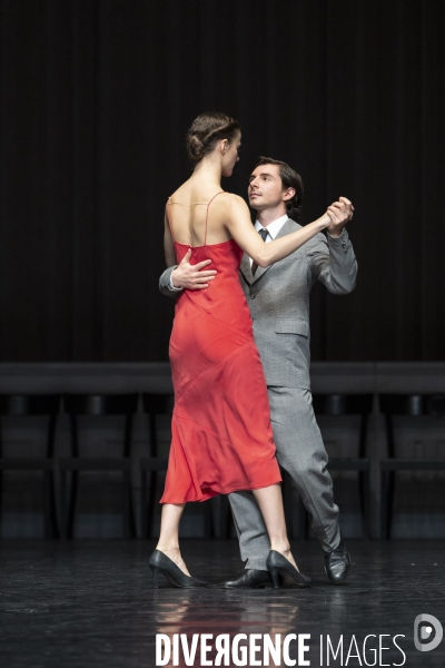 KONTAKTHOF de Pina Bausch