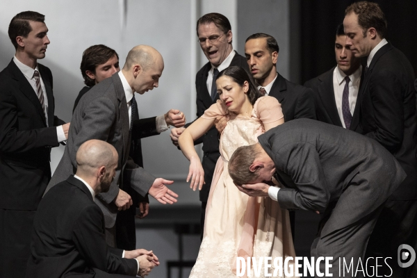 KONTAKTHOF de Pina Bausch