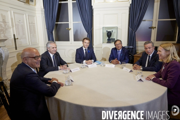 Forum de Paris sur la Paix 2022