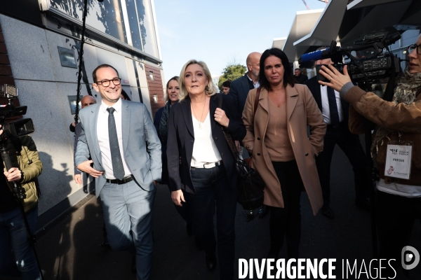 Marine le pen au salon made in france 2022