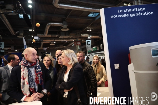 Marine le pen au salon made in france 2022