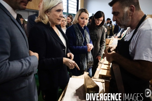 Marine le pen au salon made in france 2022