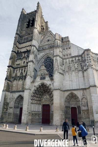 Monseigneur Hervé Giraud, archevêque de Auxerre et Sens