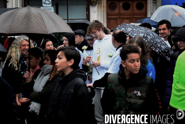 Marche blanche en hommage à Lola