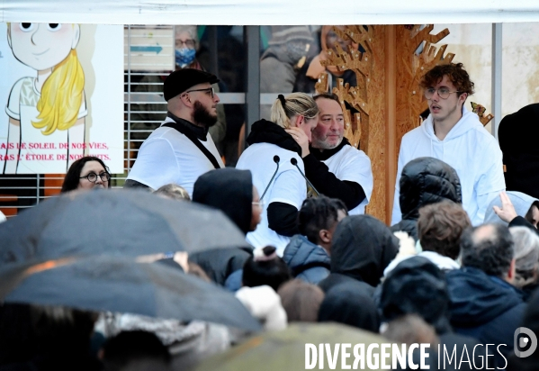 Marche blanche en hommage à Lola