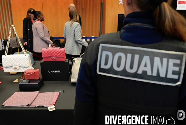 Vente aux enchères exceptionnelle du Domaine pour le compte de la Douane