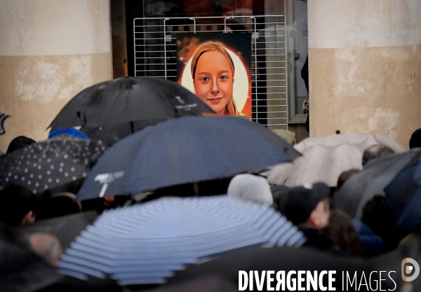 Marche blanche en hommage à Lola