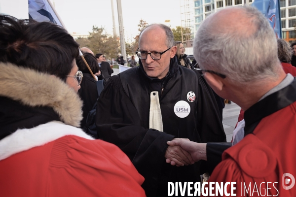 Journée d action de magistrats, avocats et greffiers contre «une justice au rabais»