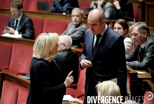 L Assemblée nationale vote en première lecture l inscription du droit à l IVG dans la Constitution