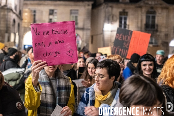 Marche feministe de nuit Dijon