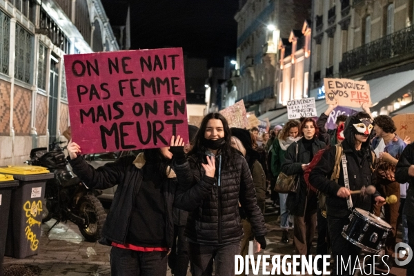 Marche feministe de nuit Dijon