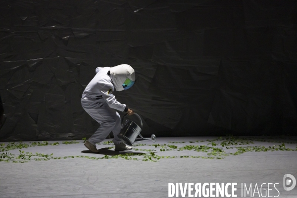 NINETEEN - Riyad Fghani - Pockemon Crew