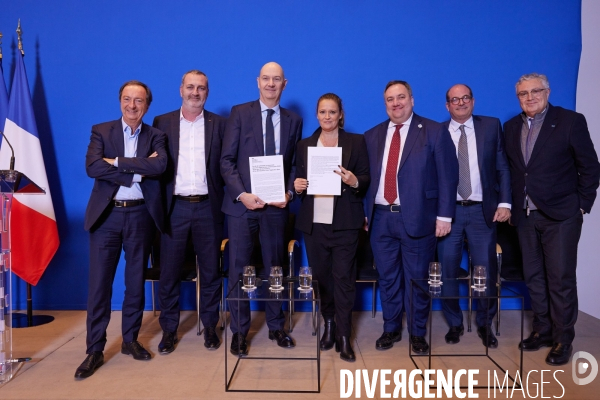 Bercy distribution Signature du pacte de solidarité commerciale