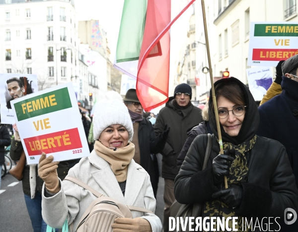 Iran la révolte. Manifestation en soutien à la contestation iranienne, aux femmes iraniennes, et contre le pouvoir en Iran.