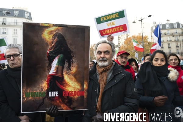 Iran la révolte. Manifestation en soutien à la contestation iranienne, aux femmes iraniennes, et contre le pouvoir en Iran.