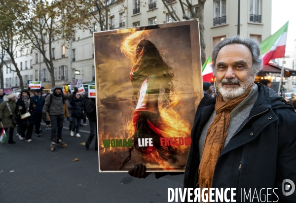 Iran la révolte. Manifestation en soutien à la contestation iranienne, aux femmes iraniennes, et contre le pouvoir en Iran.
