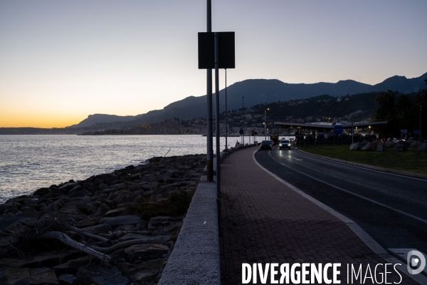 Frontière entre l Italie et la France, à Vintimille, lieux de passges des migrants
