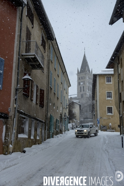 Embrun sous la neige