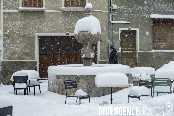 Embrun sous la neige