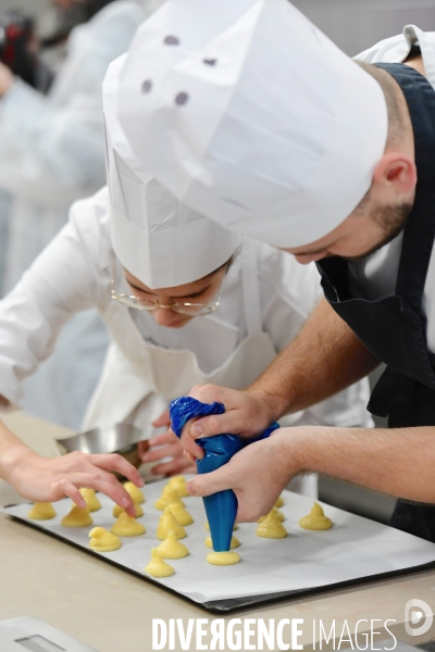 Jeunes en formation au lycée Hôtelier Guillaume Tirel