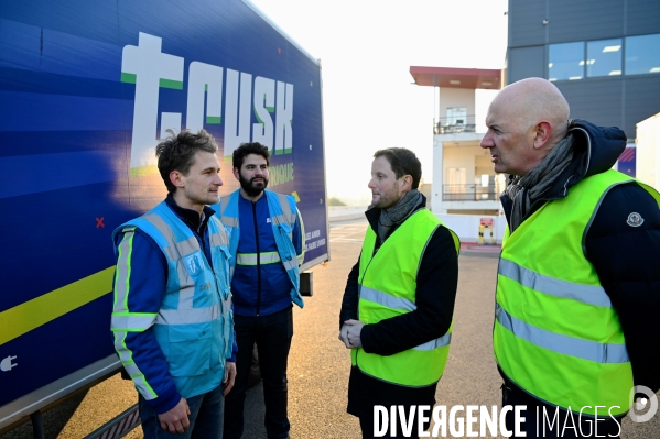 Déplacement de Roland Lescure et de Clément Beaune au Port de Gennevilliers