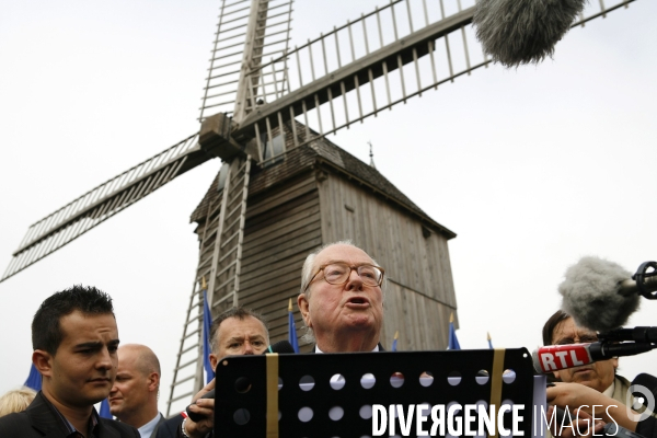 Jean Marie Le Pen lance sa campagne à Valmy