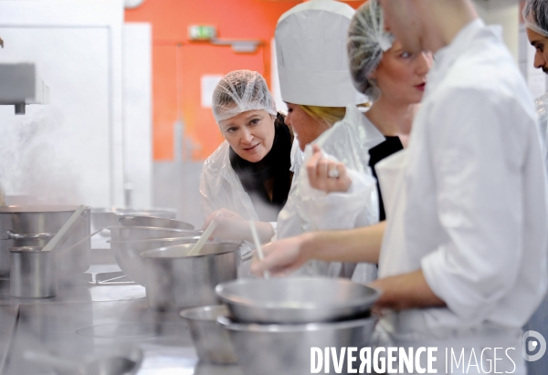 Deplacement de Olivia GREGOIRE et de Carole GRANDJEAN au lycée Hôtelier Guillaume Tirel