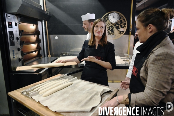 Deplacement de Olivia GREGOIRE et de Carole GRANDJEAN au lycée Hôtelier Guillaume Tirel