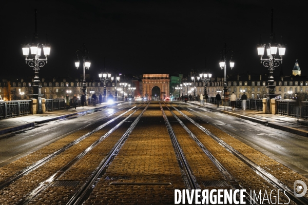 Bordeaux la nuit, le Pont de Pierre