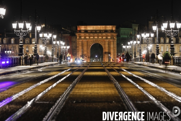 Bordeaux la nuit, le Pont de Pierre