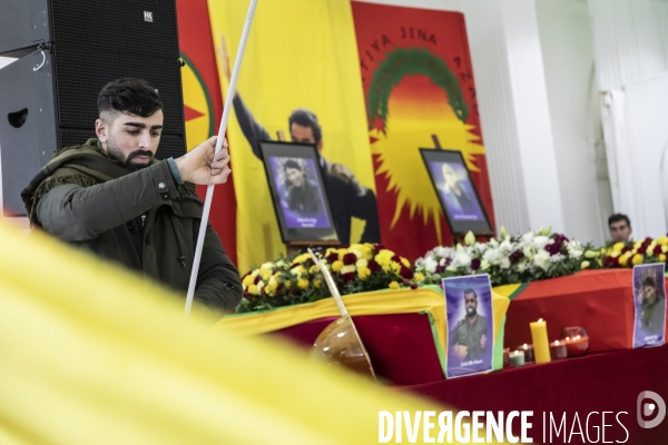 Hommage aux victimes kurdes de l attaque de la rue d Enghien