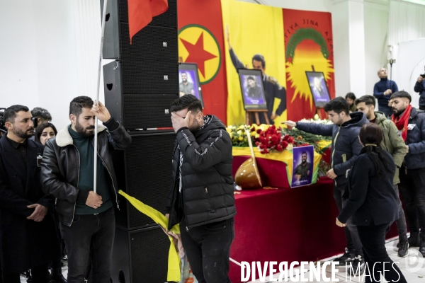 Hommage aux victimes kurdes de l attaque de la rue d Enghien