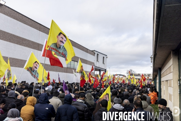 Hommage aux victimes kurdes de l attaque de la rue d Enghien