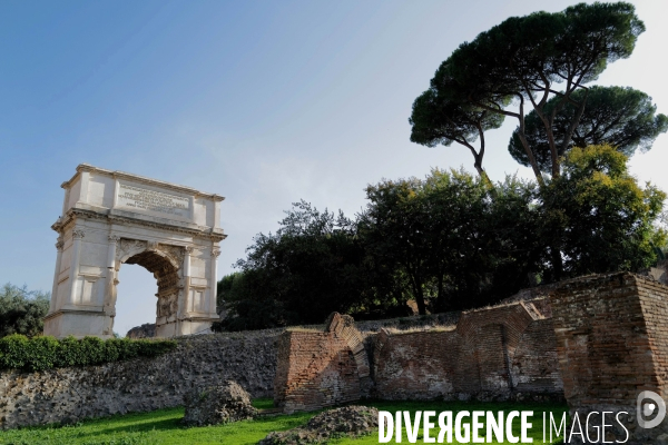 Rome /  l Arc de Titus