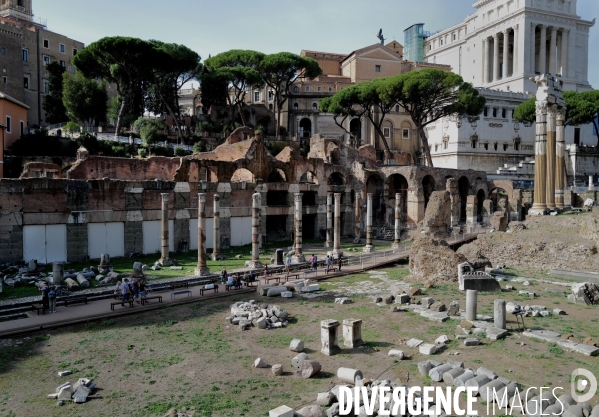 Rome / Le forum de César