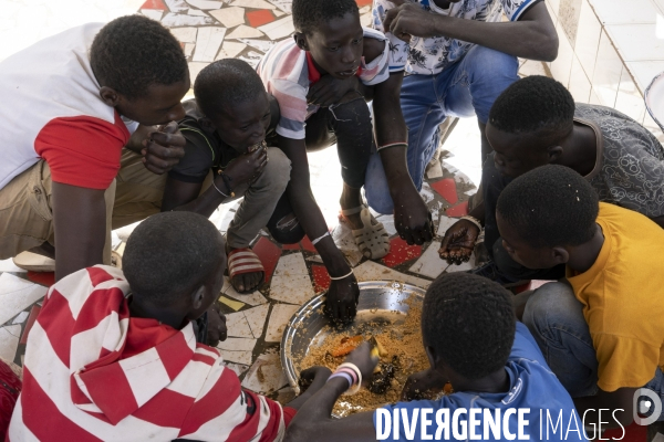 Yamar et les enfants Jockeys du Senegal