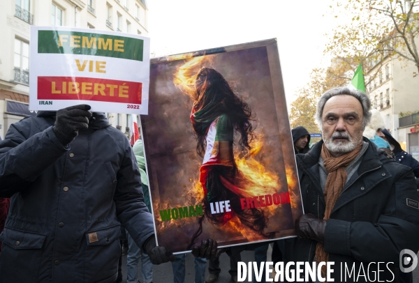 Iran la révolte. Manifestation en soutien à la contestation iranienne, aux femmes iraniennes, et contre le pouvoir en Iran.