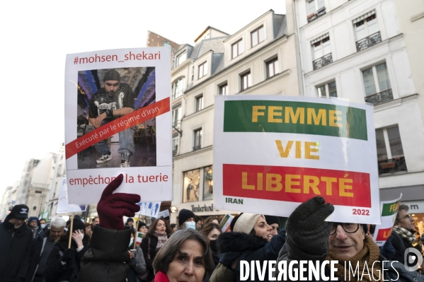 Iran la révolte. Manifestation en soutien à la contestation iranienne, aux femmes iraniennes, et contre le pouvoir en Iran.
