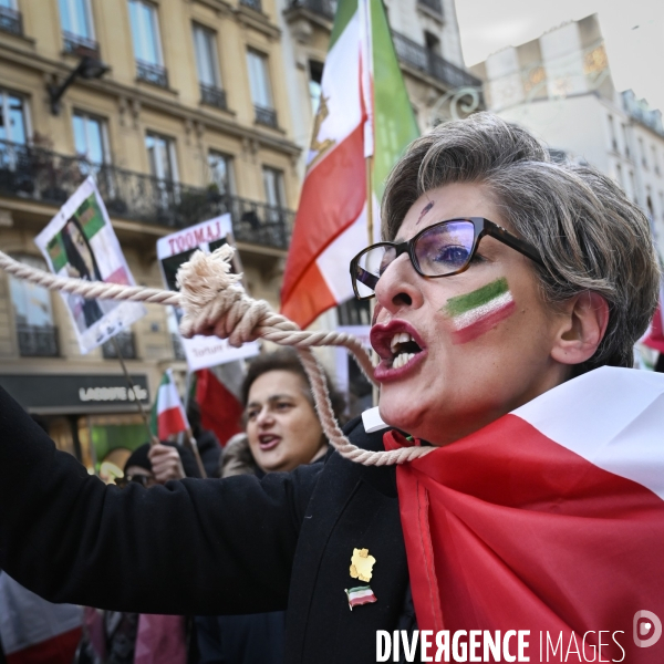 Iran la révolte. Manifestation en soutien à la contestation iranienne, aux femmes iraniennes, et contre le pouvoir en Iran.